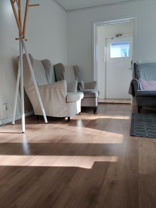 House. 80m2, Near Lake, With Car Charge. * Sommarbo